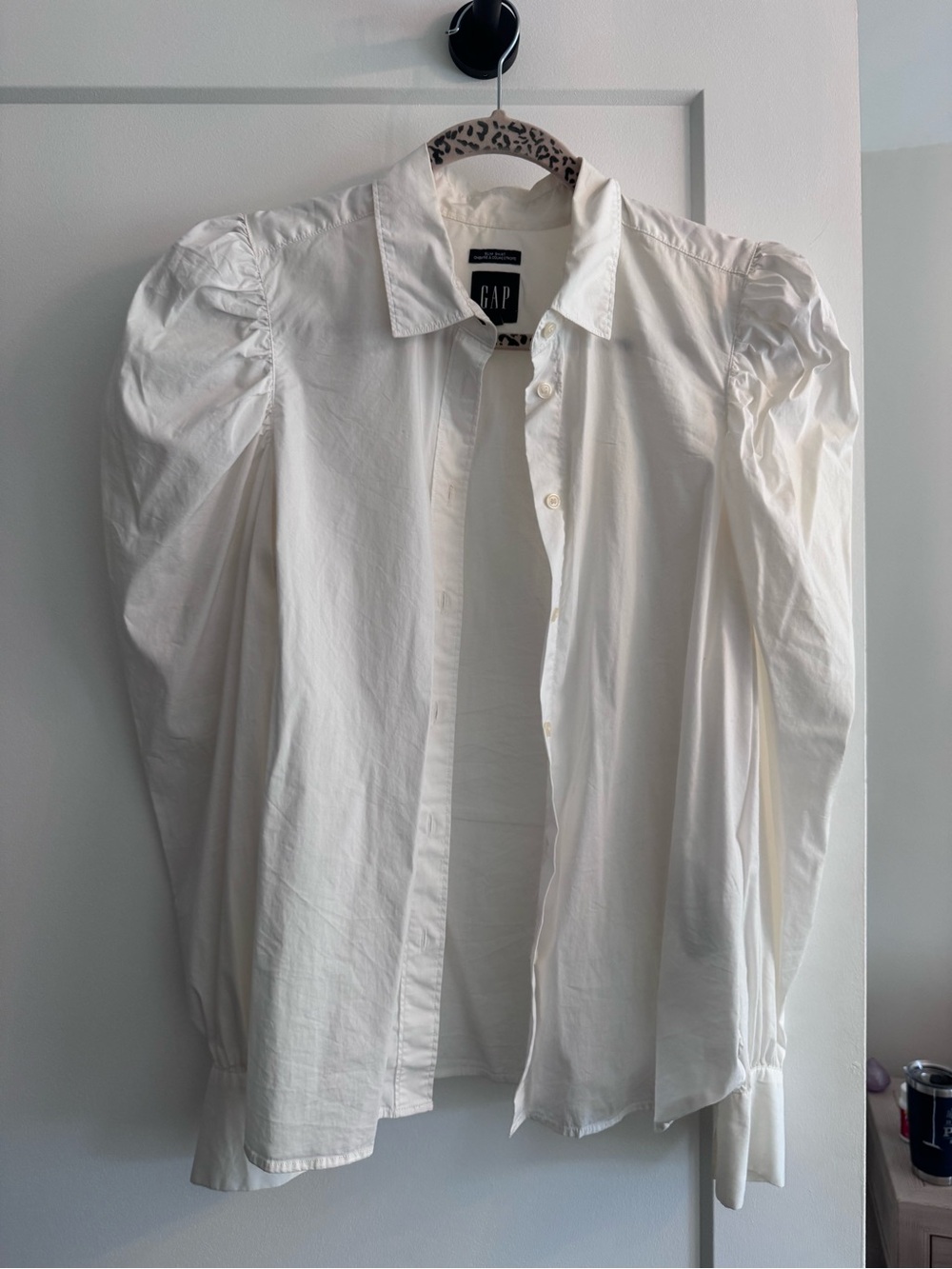 GAP White Puff-Sleeve Button-Down Blouse